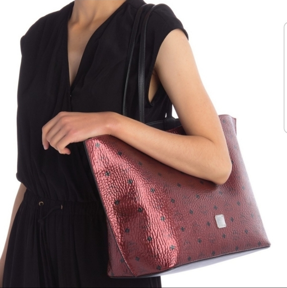 MCM Medium Spot Visetos Leather Shopper Tote Bag - Scooter Red - Picture 4 of 12